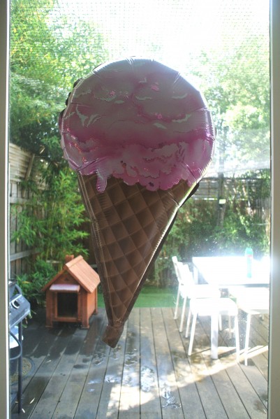 ice cream balloon