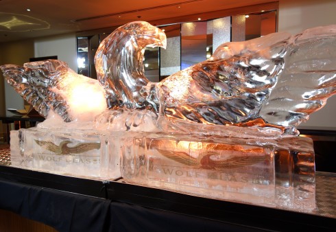 wolf bass ice sculpture